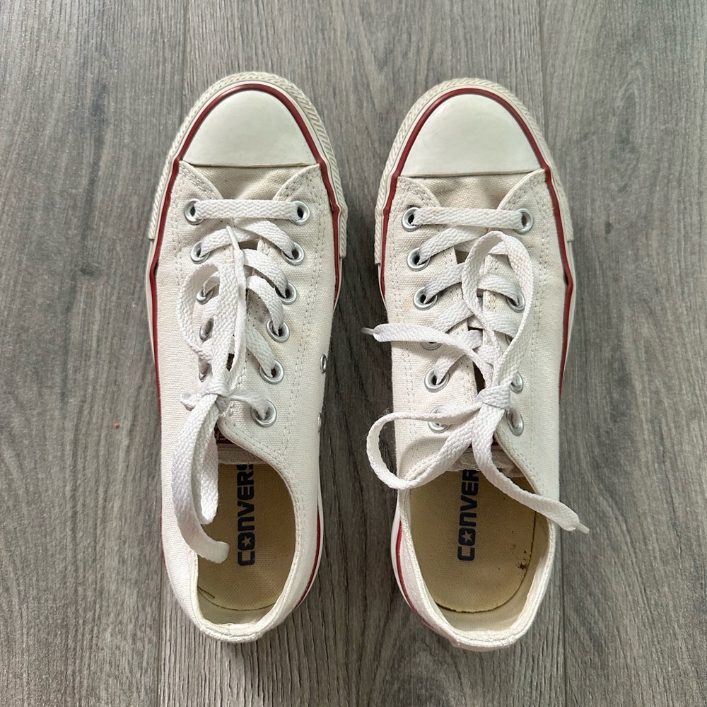 Converse white chuck taylors